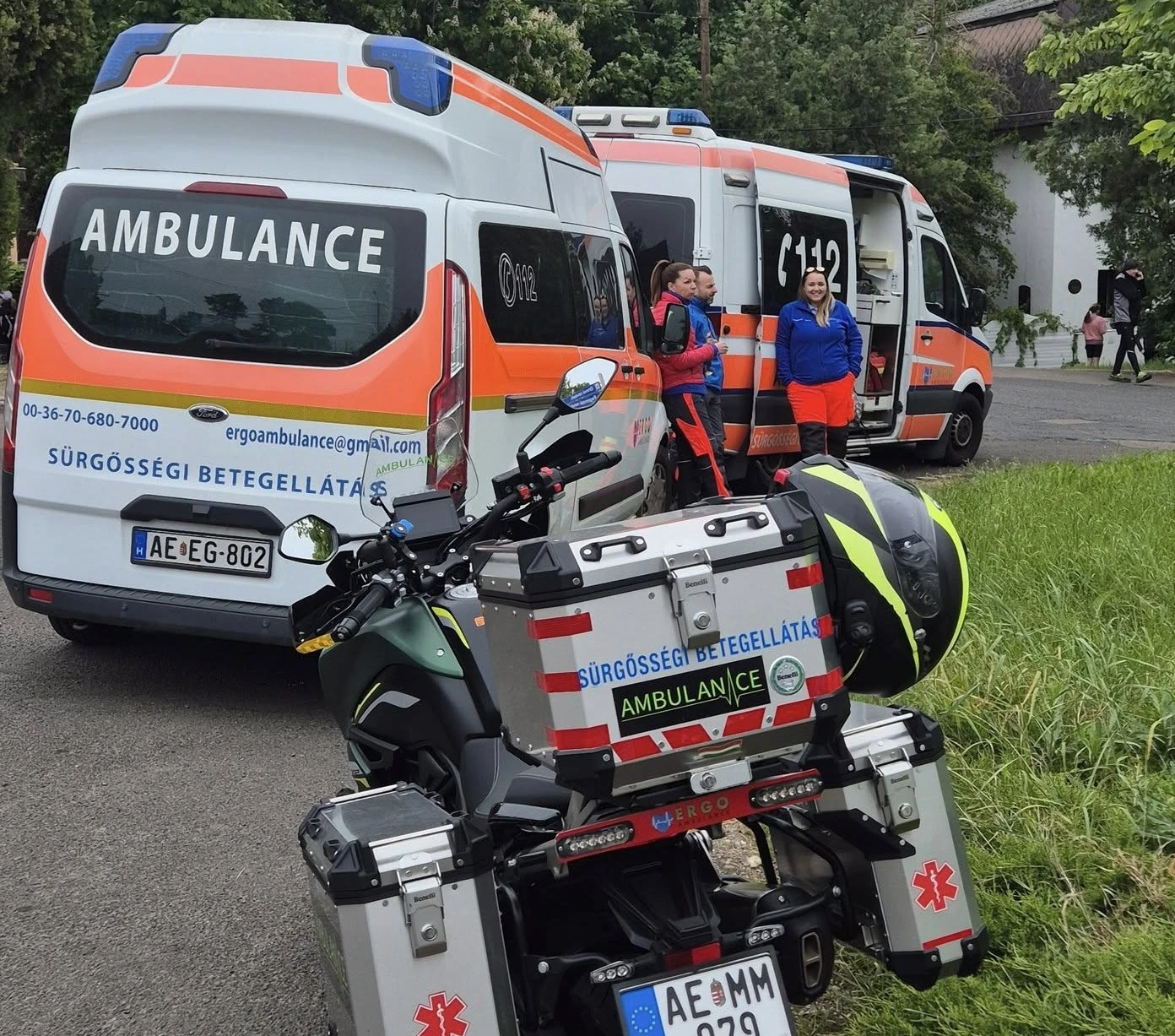 Mentőautó, mentőmotor és mentő quad